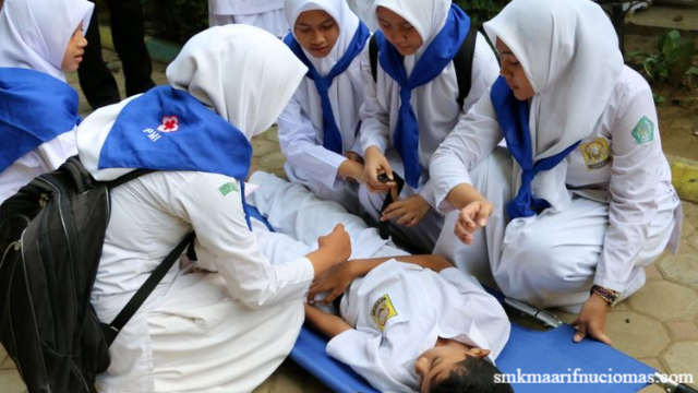 Alasan Masuk Ekskul PMR
