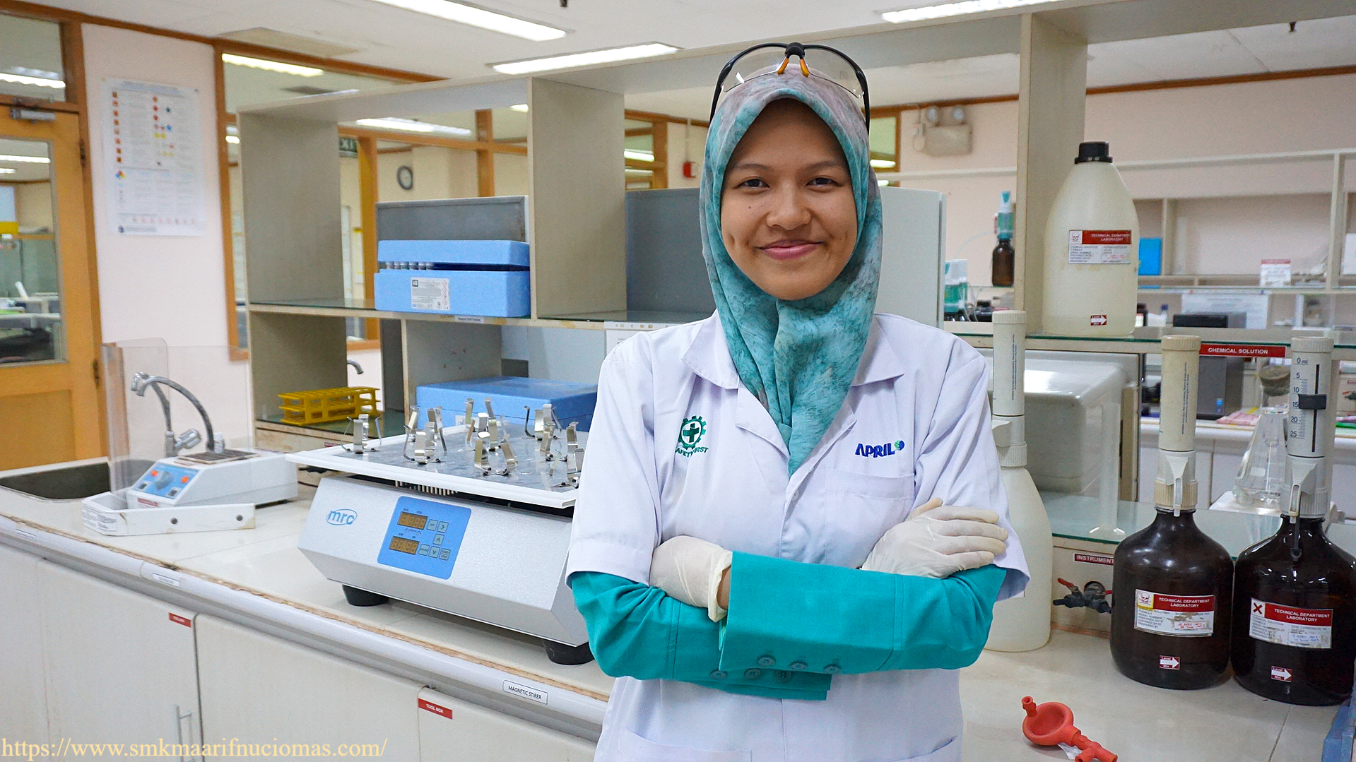 Syarat-Syarat Penting Untuk Mendapatkan Beasiswa Jurusan Kimia di Universitas